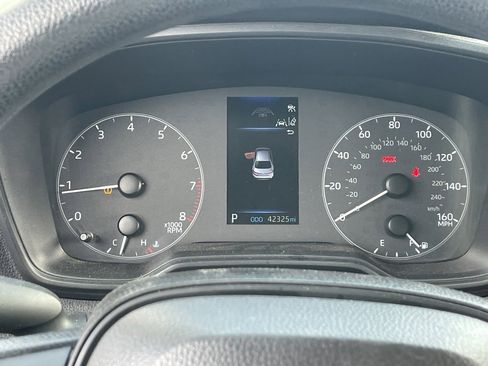 Used 2024 Toyota Corolla LE image 7