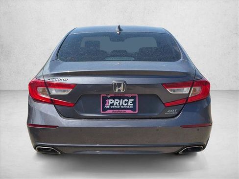 Used 2020 Honda Accord Touring image 6