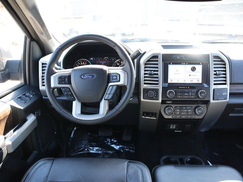 Used 2016 Ford F150 Lariat image 16