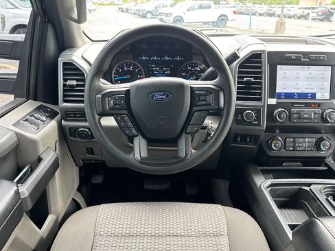 Used 2021 Ford F250 XLT w/ XLT Premium Package AWD/4WD image 14