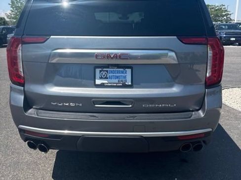 Used 2021 GMC Yukon Denali w/ Denali Ultimate Package AWD/4WD image 3