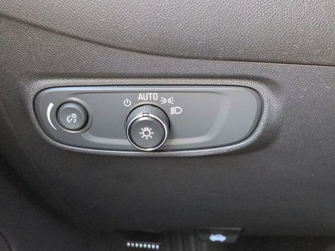 Certified 2024 Chevrolet Equinox LS w/ LS Convenience Package image 19