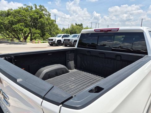 Used 2024 GMC Sierra 1500 Denali Ultimate AWD/4WD image 42