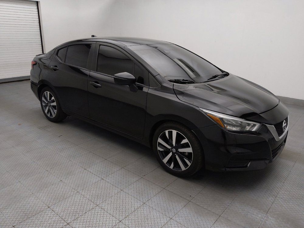 Used 2022 Nissan Versa SR FWD image 11