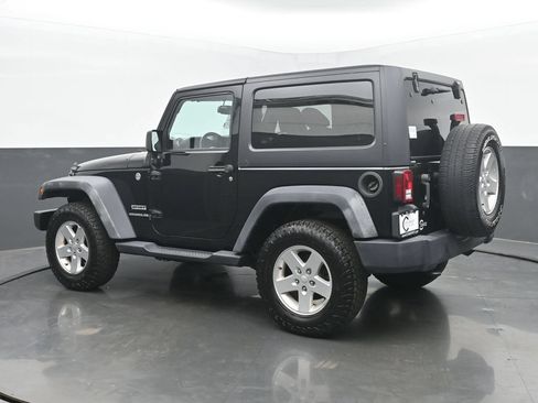 Used 2015 Jeep Wrangler Sport w/ Quick Order Package 24S AWD/4WD image 3