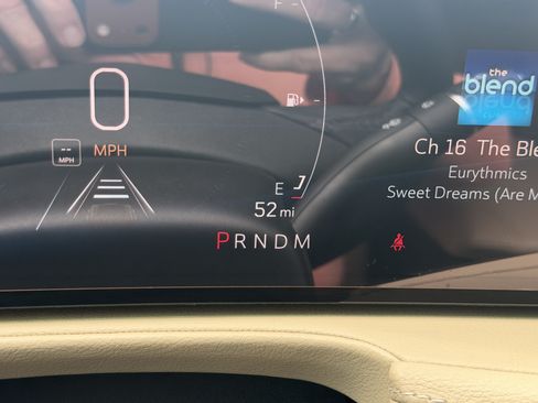 Certified 2024 Cadillac XT4 Premium Luxury FWD image 27