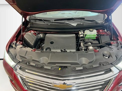 Used 2022 Chevrolet Traverse Premier AWD/4WD image 33