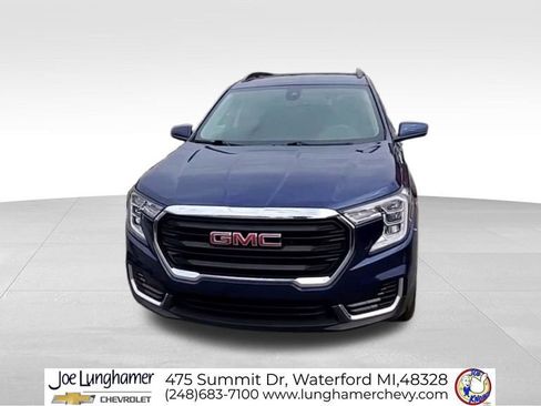 Certified 2023 GMC Terrain SLE w/ Driver Convenience Package image 3