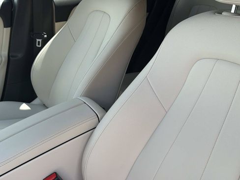 Certified 2025 Mercedes-Benz GLA 250 4MATIC image 17