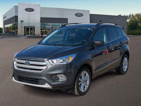 Used 2018 Ford Escape SEL image 5