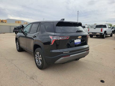 New 2026 Chevrolet Equinox LT w/ Convenience Package II FWD image 6