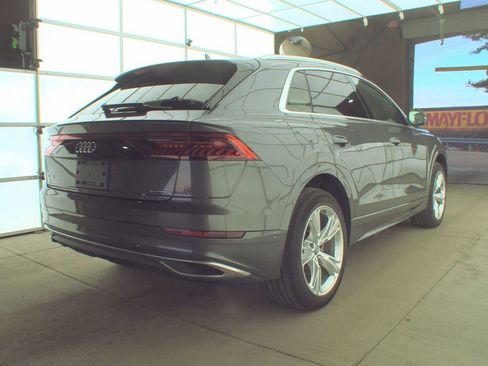 Used 2019 Audi Q8 Premium Plus w/ Premium Plus image 2