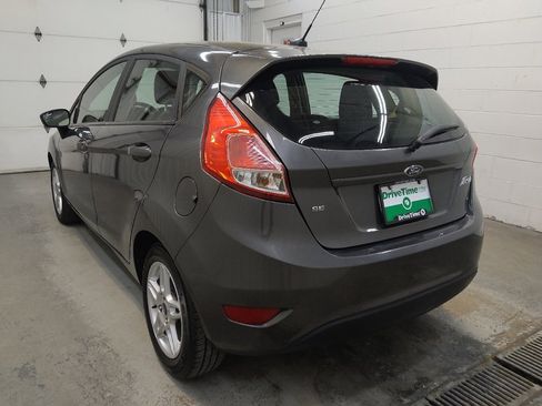 Used 2017 Ford Fiesta SE image 5