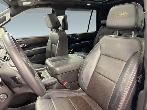 Used 2023 Chevrolet Tahoe High Country w/ Advanced Technology Package AWD/4WD image 23