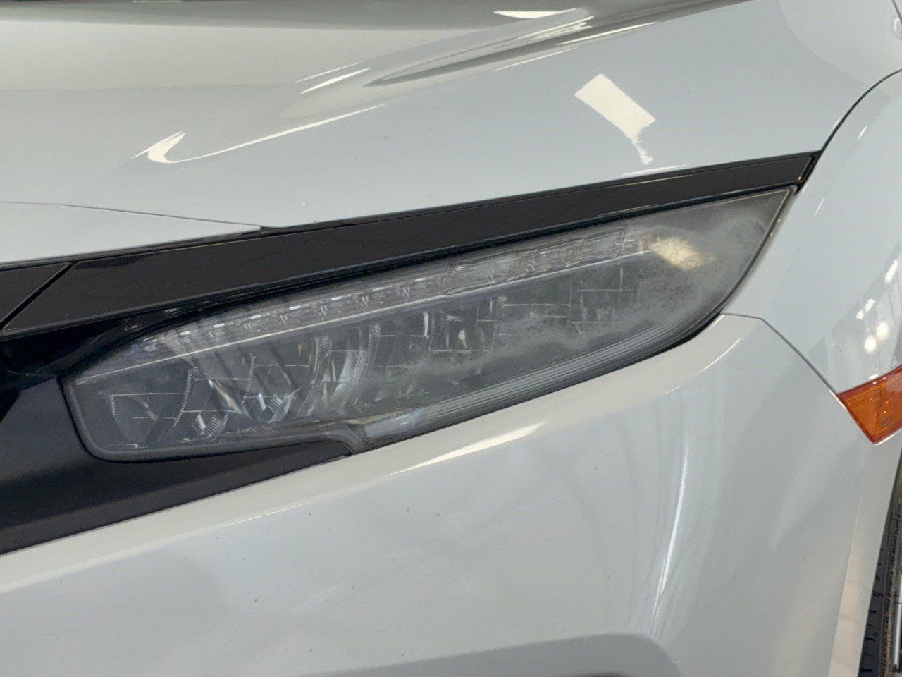Used 2019 Honda Civic Touring image 12