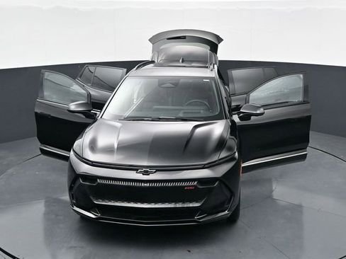 Used 2025 Chevrolet Equinox EV RS w/ Convenience Package II FWD image 42