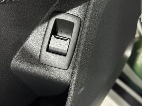 Certified 2025 BMW X1 xDrive28i w/ Technology Package image 26