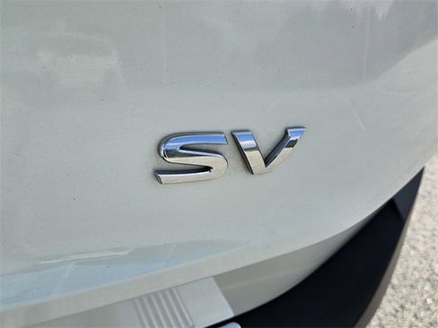 Used 2023 Nissan Rogue SV image 11