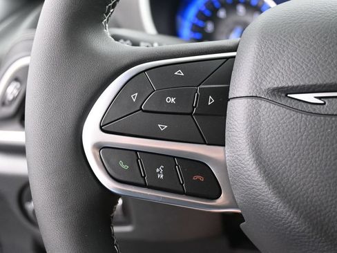 New 2027 Chrysler Pacifica Select FWD image 27
