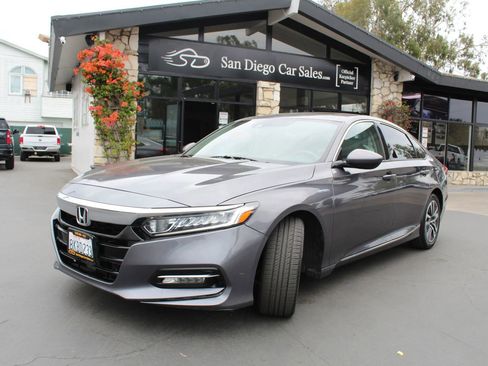 Used 2019 Honda Accord EX image 1