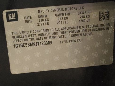 Used 2018 Chevrolet Cruze LS image 33