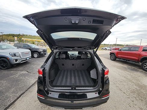 Used 2022 Chevrolet Equinox RS image 31