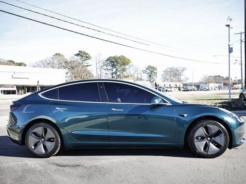 Used 2018 Tesla Model 3 Long Range image 9