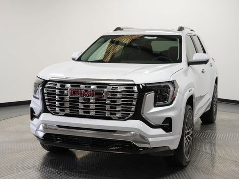 New 2026 GMC Terrain Denali image 3