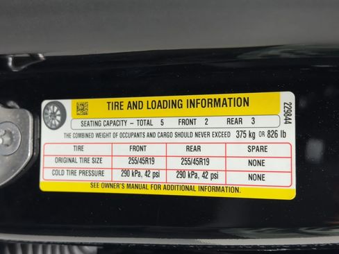 Used 2025 Tesla Model Y Long Range RWD image 51