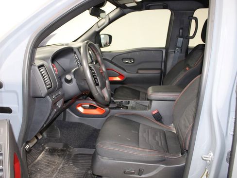 Used 2024 Nissan Frontier PRO-4X w/ Pro Convenience Package image 18