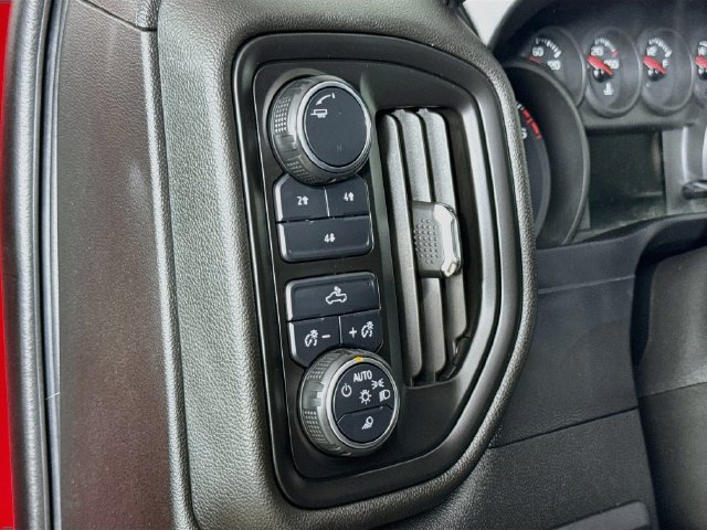 Used 2020 Chevrolet Silverado 2500 Custom w/ Custom Value Package AWD/4WD image 12