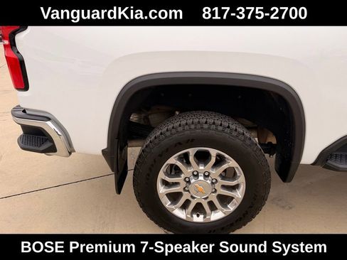 Used 2025 Chevrolet Silverado 2500 LTZ w/ LTZ Premium Package image 10