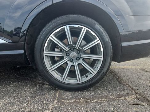 Used 2017 Audi Q7 3.0T Prestige w/ Prestige Package AWD/4WD image 40