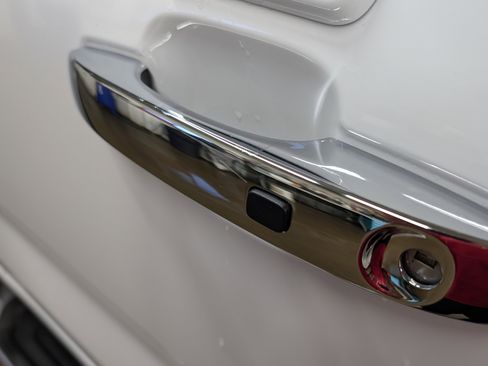 Used 2024 Ford Ranger Lariat w/ Trailer Tow Package image 4