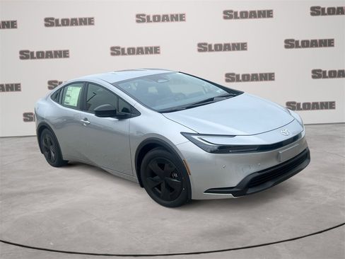 New 2026 Toyota Prius LE image 7