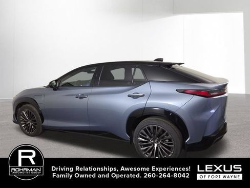 Used 2023 Lexus RZ 450e Premium w/ Accessory Package (2T) AWD/4WD image 11
