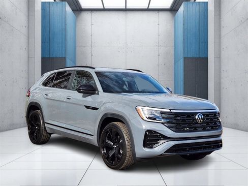 New 2026 Volkswagen Atlas Cross Sport SEL R-Line image 1