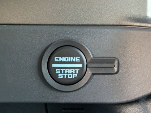 New 2025 Ford Bronco Badlands image 29