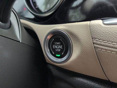 Used 2020 Buick Encore GX Select image 39