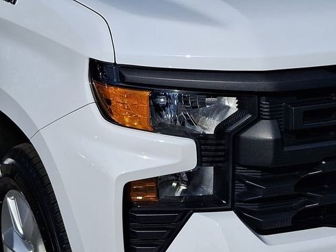 Used 2023 Chevrolet Silverado 1500 Custom image 11