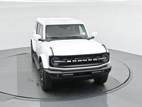 New 2025 Ford Bronco Outer Banks image 32