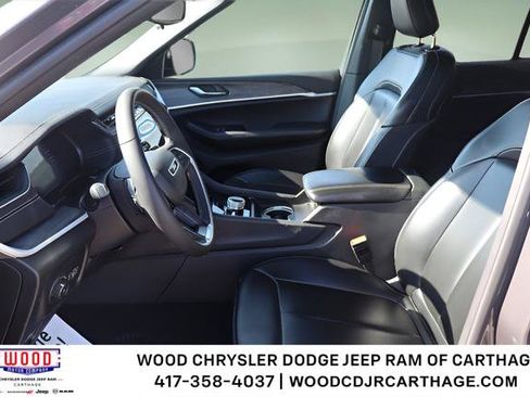 Used 2024 Jeep Grand Cherokee Limited AWD/4WD image 20