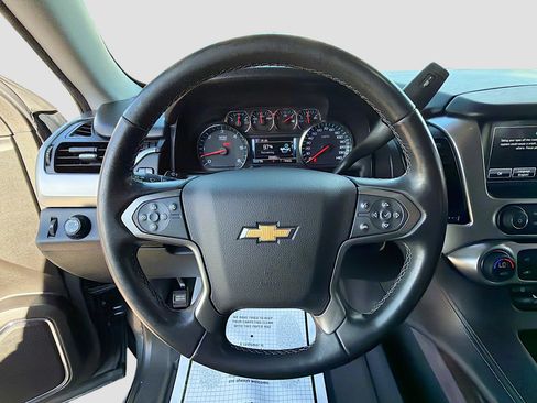 Used 2020 Chevrolet Suburban LS w/ Enhanced Driver Alert Package image 36