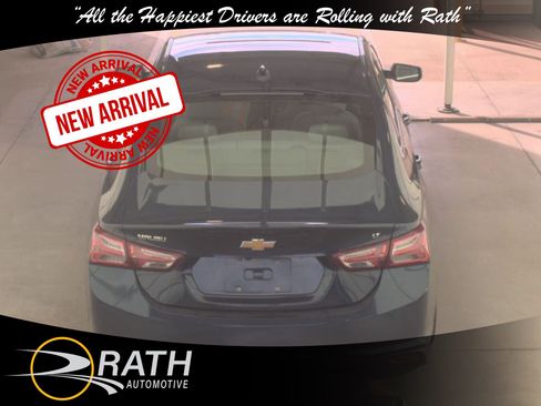 Used 2022 Chevrolet Malibu LT image 9