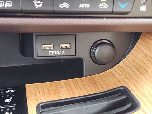 Certified 2020 Lexus RX 450hL AWD w/ Premium Package image 28