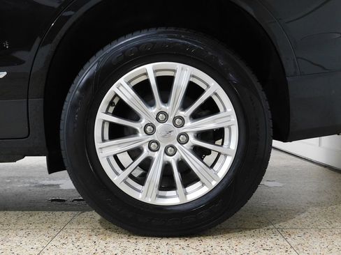 Used 2017 Cadillac XT5 FWD image 71