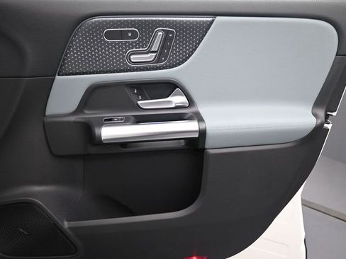 Used 2026 Mercedes-Benz GLA 250 GLA 250 image 31