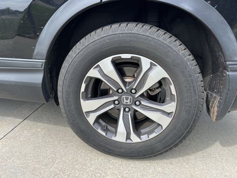 Used 2017 Honda CR-V LX image 13