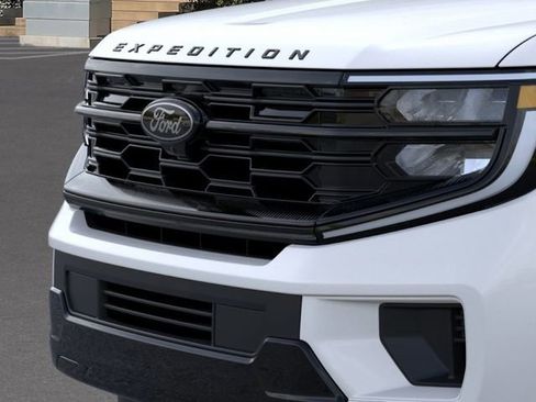 New 2026 Ford Expedition Max Platinum w/ Stealth Appearance Package AWD/4WD image 17