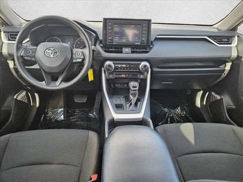 Used 2021 Toyota RAV4 LE AWD/4WD image 16